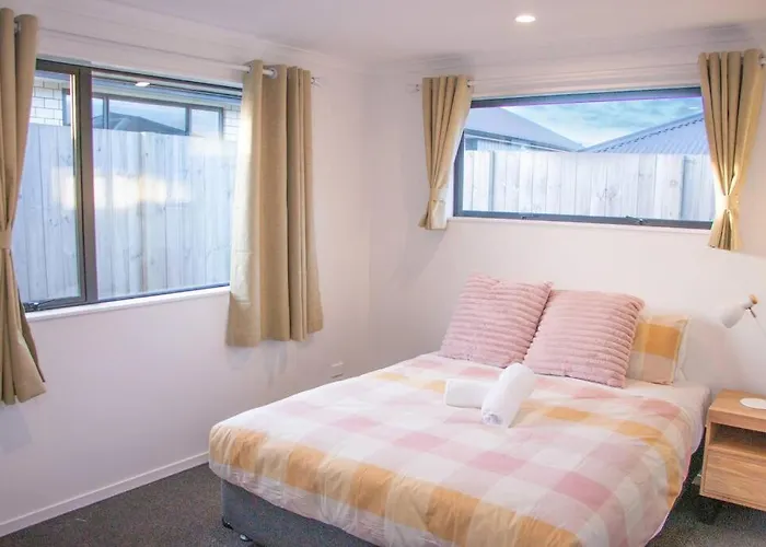Fabulous 4 Bedrooms House In * Rotorua