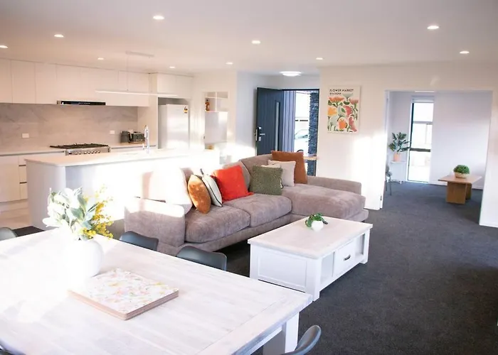 Fabulous 4 Bedrooms House In Ferienhaus Rotorua