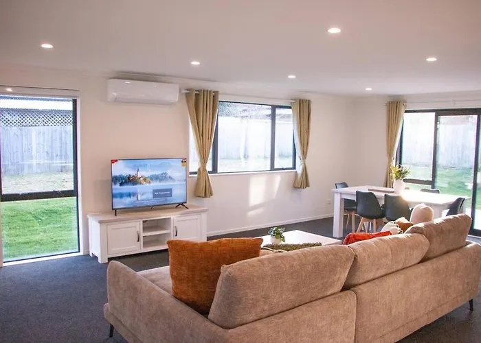 Fabulous 4 Bedrooms House In