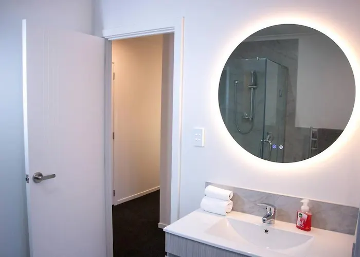 Fabulous 4 Bedrooms House In Ferienhaus